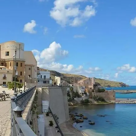 Muncihome, Hébergement de vacances Castellammare del Golfo