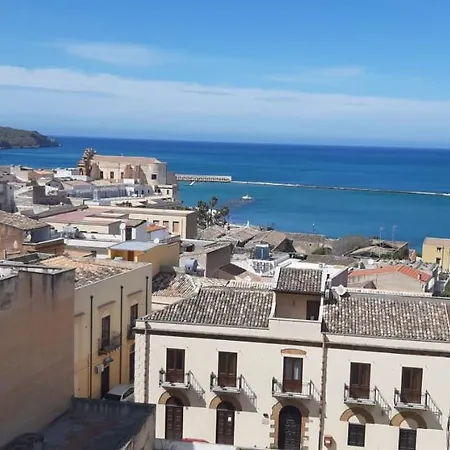 Muncihome, Hébergement de vacances Castellammare del Golfo